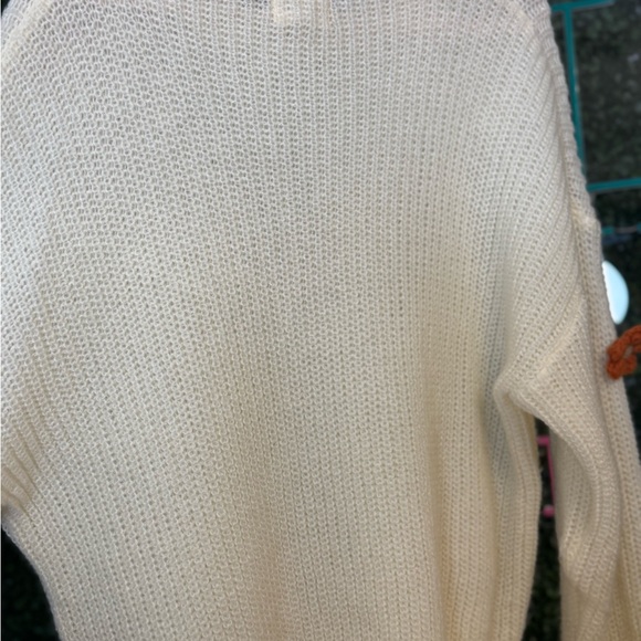BiBi Fall Delicate‎ Cream Sweater with Flowers Size S but oversized NWOT - Picture 10 of 14